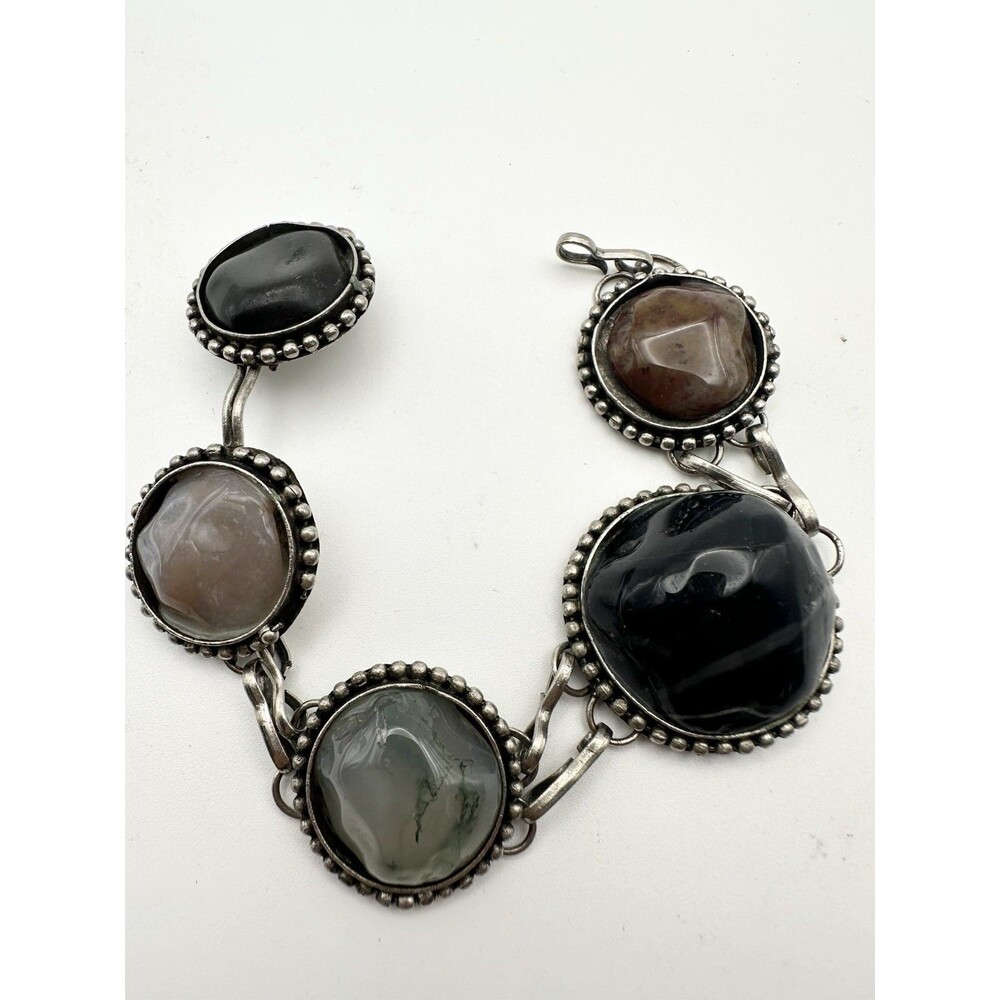 Vintage Bohemian Polished Agate Bracelet 7.75” Silver Tone